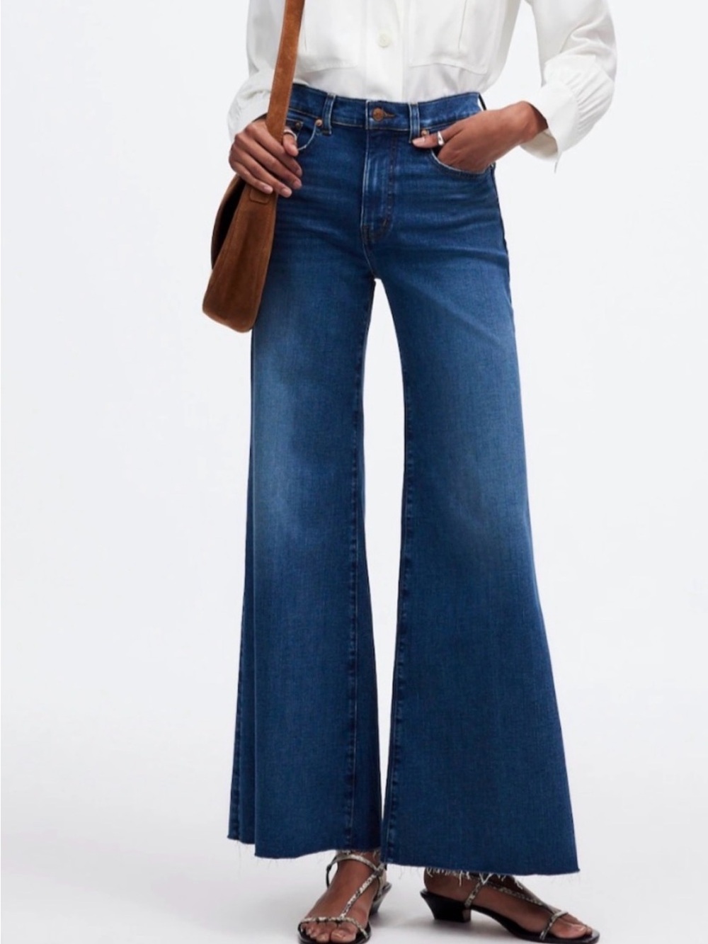 🌺Madewell  Flared Wide-Leg raw hem Jeans size 27🌺